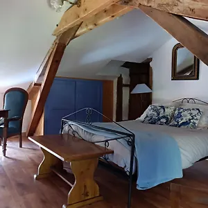 https://chez-suzon.hotels-rhonealpes.com